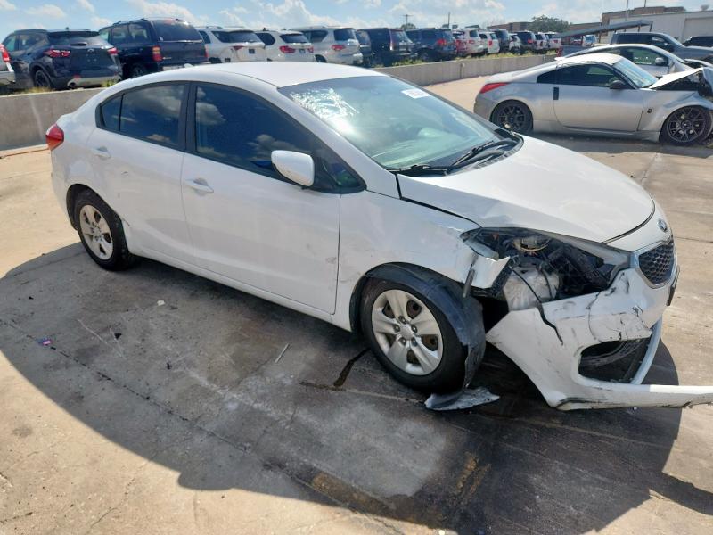 Photo 4 from auction – 2016 KIA FORTE LX with VIN KNAFK4A65G5606936