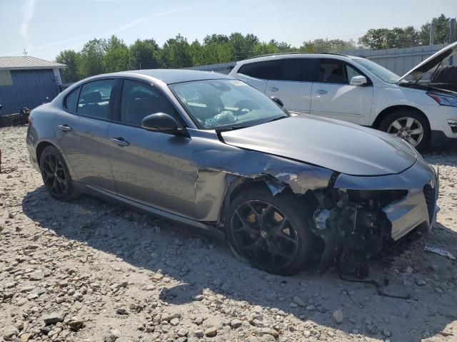 Photo 4 from auction – 2020 ALFA ROMEO GIULIA with VIN ZARFANAN6L7629455