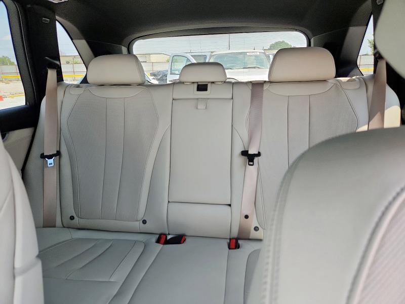 Photo 10 from auction – 2018 BMW X5 XDRIVE3 with VIN 5UXKR0C58J0X97538
