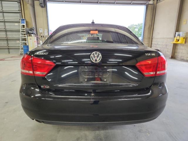 Photo 6 from auction – 2015 VOLKSWAGEN PASSAT SE with VIN 1VWBV7A35FC095381