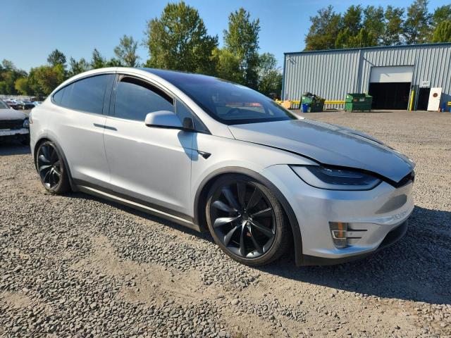 Photo 4 from auction – 2018 TESLA MODEL X with VIN 5YJXCDE2XJF116686