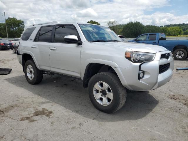 Photo 4 from auction – 2017 TOYOTA 4RUNNER SR with VIN JTEBU5JR8H5457964
