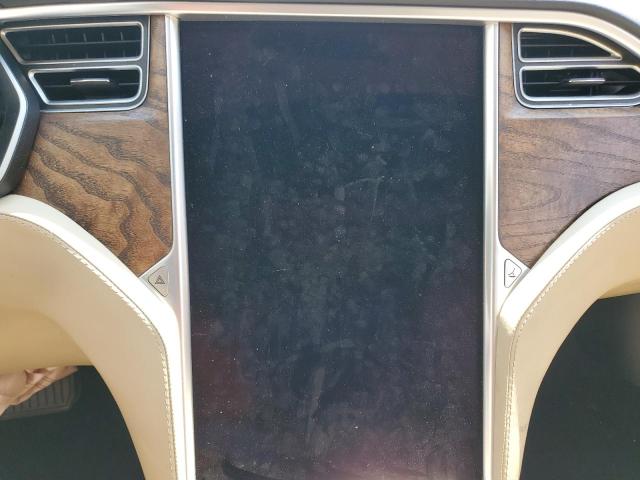Photo 9 from auction – 2017 TESLA MODEL S with VIN 5YJSA1E27HF211022
