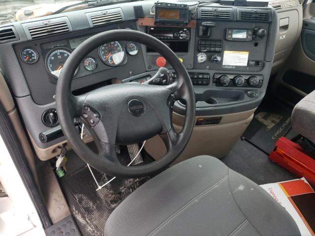Photo 8 from auction – 2018 FREIGHTLINER CASCADIA 1 with VIN 1FUGGEDV0JLHB4053