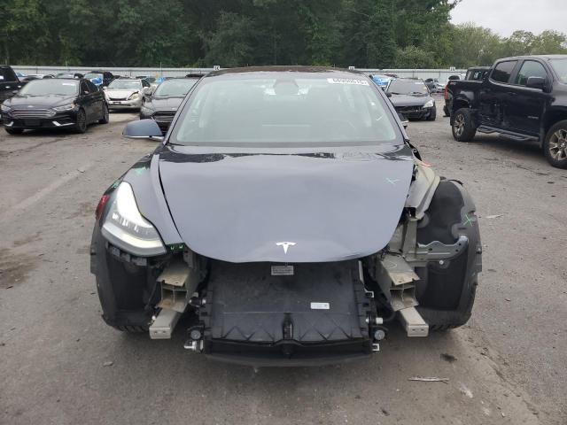 Photo 5 from auction – 2018 TESLA MODEL 3 with VIN 5YJ3E1EA9JF023835