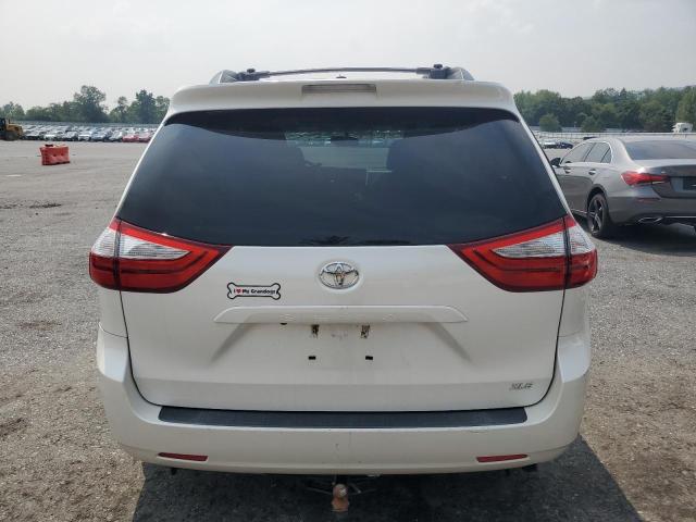 Photo 6 from auction – 2015 TOYOTA SIENNA XLE with VIN 5TDYK3DC6FS538971