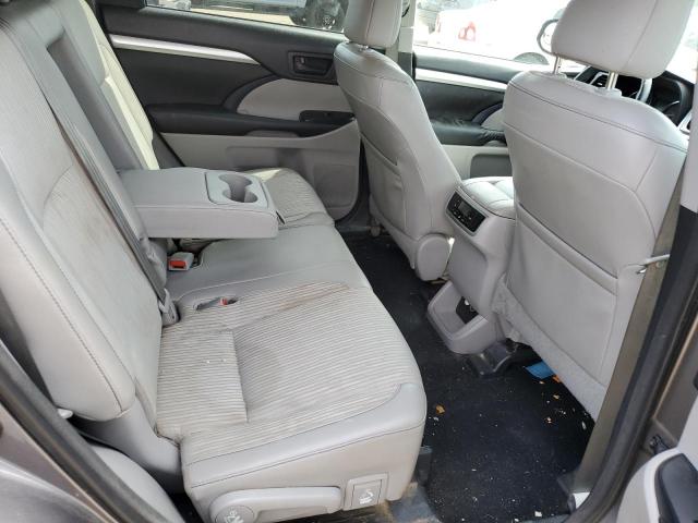 Photo 11 from auction – 2016 TOYOTA HIGHLANDER with VIN 5TDBKRFH6GS278512