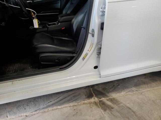 Photo 12 from auction – 2016 CHRYSLER 300 LIMITE with VIN 2C3CCARG9GH296401