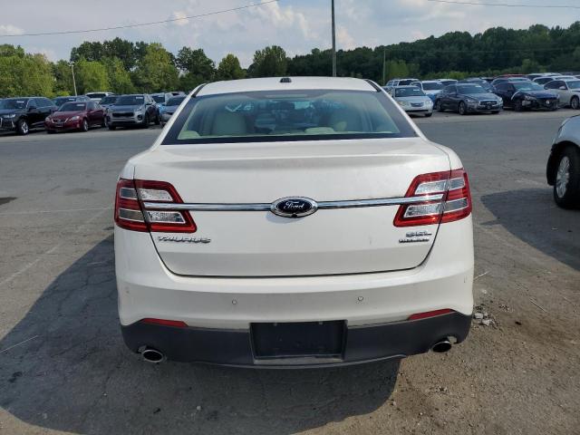 Photo 6 from auction – 2016 FORD TAURUS SEL with VIN 1FAHP2E83GG131097