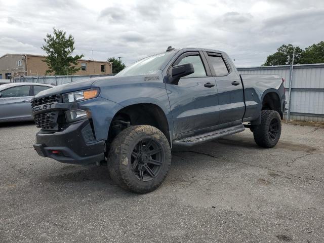 CHEVROLET SILVERADO 2019 with VIN 1GCRYCEF8KZ394750 - Photo from auction