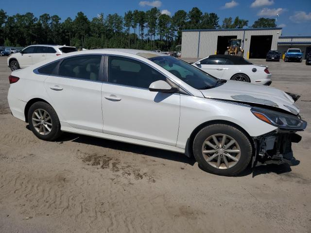 Photo 4 from auction – 2019 HYUNDAI SONATA SE with VIN 5NPE24AF3KH767437