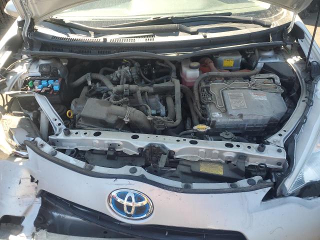 Photo 11 from auction – 2012 TOYOTA PRIUS C with VIN JTDKDTB33C1016701