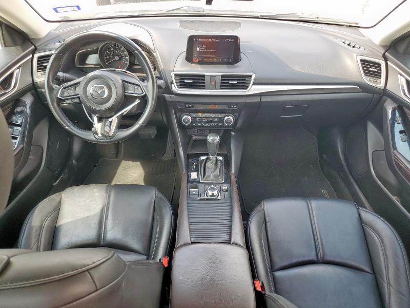 Photo 8 from auction – 2018 MAZDA 3 with VIN 3MZBN1V35JM184141