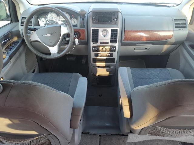 Photo 8 from auction – 2009 CHRYSLER TOWN CNTRY with VIN 2A8HR44E49R535852