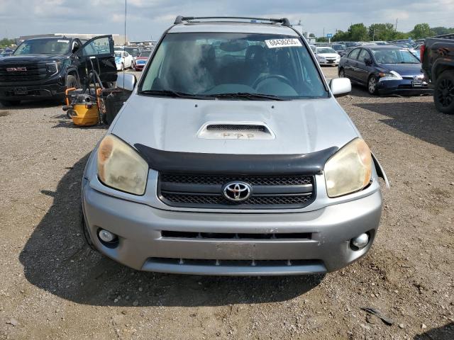 Foto 5 de la subasta – 2004 TOYOTA RAV4 con VIN JTEHD20V446001116
