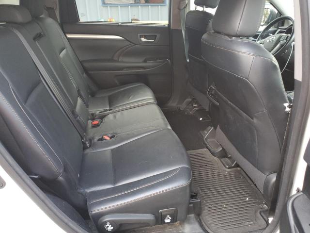 Photo 11 from auction – 2015 TOYOTA HIGHLANDER with VIN 5TDJKRFH8FS083134