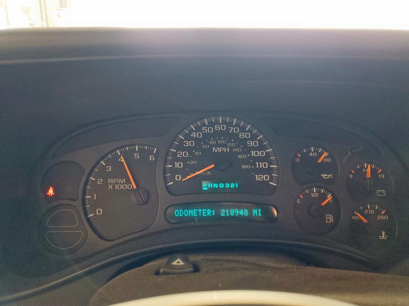 Photo 9 from auction – 2003 CHEVROLET SUBURBAN K with VIN 1GNFK16Z93J218072