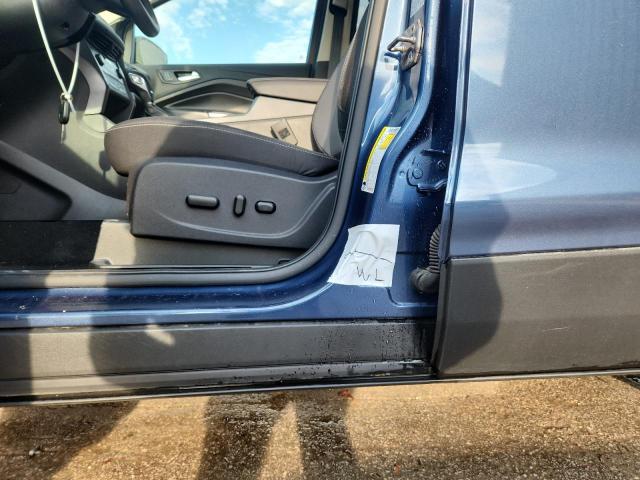 Photo 13 from auction – 2018 FORD ESCAPE SE with VIN 1FMCU9GD6JUB80380