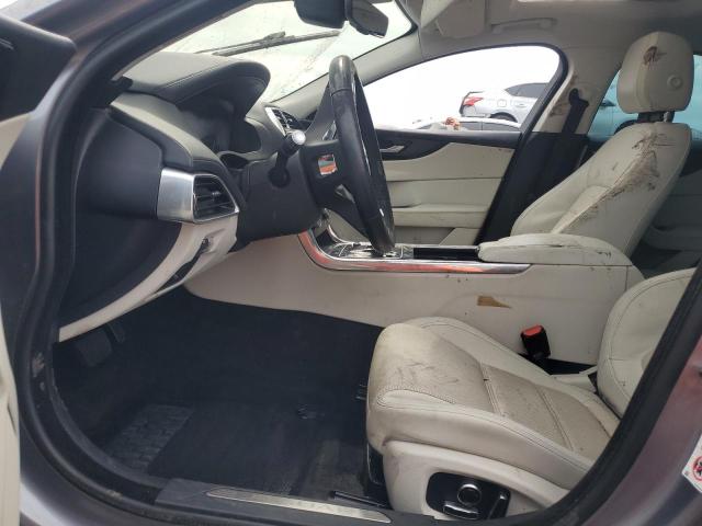 Photo 7 from auction – 2020 JAGUAR XE S with VIN SAJAE4FX7LCP62957