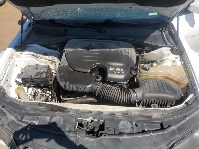 Photo 11 from auction – 2018 CHRYSLER 300 S with VIN 2C3CCAGG6JH226543