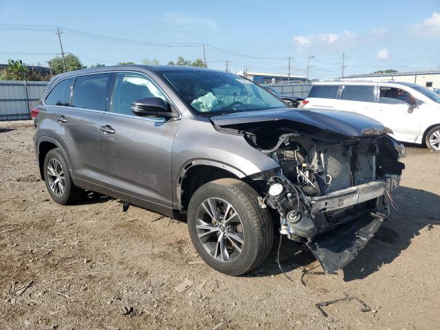 Photo 4 from auction – 2018 TOYOTA HIGHLANDER with VIN 5TDBZRFH1JS905264