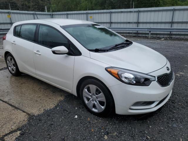 Photo 4 from auction – 2016 KIA FORTE LX with VIN KNAFK5A83G5585480