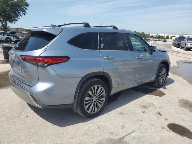 Photo 3 from auction – 2020 TOYOTA HIGHLANDER with VIN 5TDFZRBH8LS053201