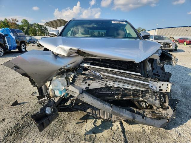 Photo 5 from auction – 2018 TOYOTA HIGHLANDER with VIN 5TDKZRFH8JS532742
