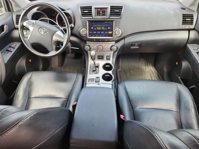 Photo 8 from auction – 2011 TOYOTA HIGHLANDER with VIN 5TDZK3EH2BS026326