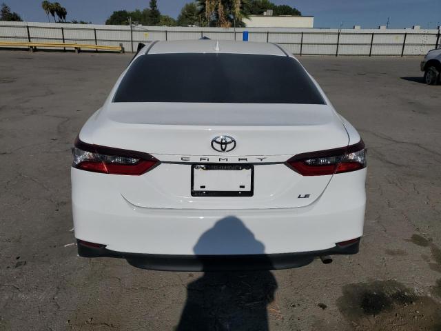 Photo 6 from auction – 2022 TOYOTA CAMRY LE with VIN 4T1C11AK2NU690507