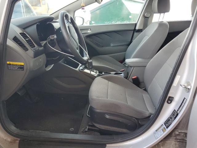 Photo 7 from auction – 2017 KIA FORTE LX with VIN 3KPFK4A73HE143387