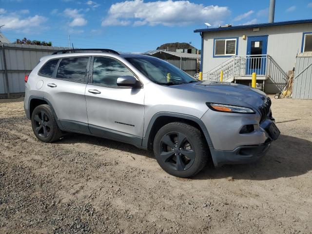 Photo 4 from auction – 2018 JEEP CHEROKEE L with VIN 1C4PJLCB1JD620408