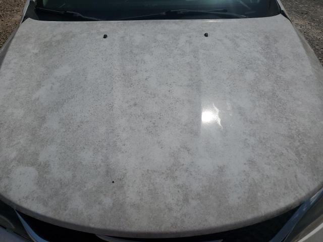 Photo 11 from auction – 2015 CHRYSLER 200 LIMITE with VIN 1C3CCCAB3FN602770