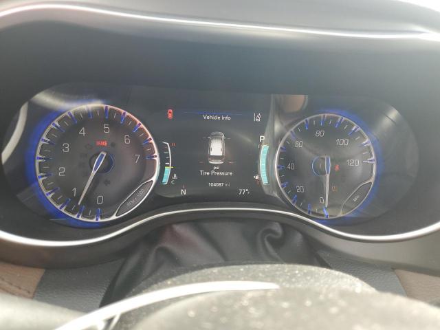 Photo 9 from auction – 2017 CHRYSLER PACIFICA L with VIN 2C4RC1GG6HR804568