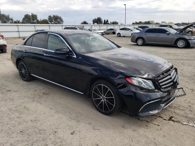 Photo 4 from auction – 2017 MERCEDES-BENZ E 300 with VIN WDDZF4JB7HA135744