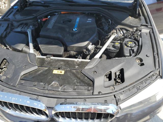 Photo 11 from auction – 2019 BMW 530E with VIN WBAJA9C55KB389123