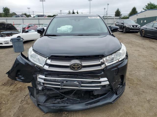 Фото 5 с аукциона – 2018 TOYOTA HIGHLANDER с VIN 5TDBZRFHXJS853455