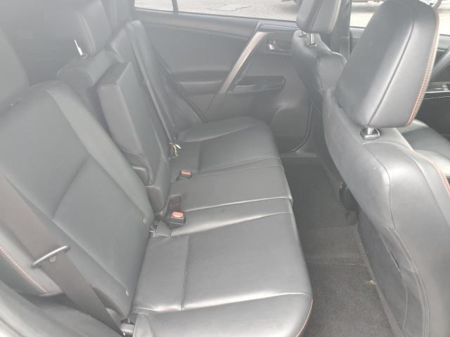 Photo 11 from auction – 2017 TOYOTA RAV4 SE with VIN JTMNFREV9HJ710534