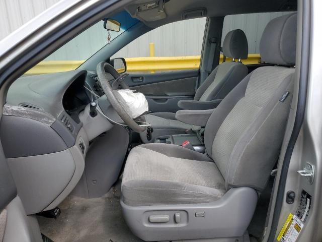 Photo 7 from auction – 2010 TOYOTA SIENNA CE with VIN 5TDKK4CC1AS339820