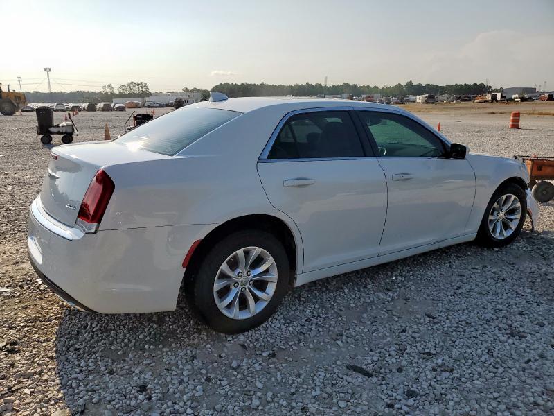 Photo 3 from auction – 2016 CHRYSLER 300 LIMITE with VIN 2C3CCAAG0GH135415