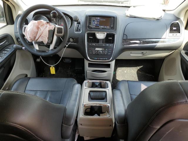 Photo 8 from auction – 2016 CHRYSLER TOWN & COU with VIN 2C4RC1BGXGR149059