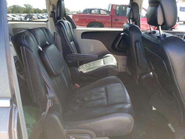 Photo 11 from auction – 2015 CHRYSLER TOWN & COU with VIN 2C4RC1BG4FR673435