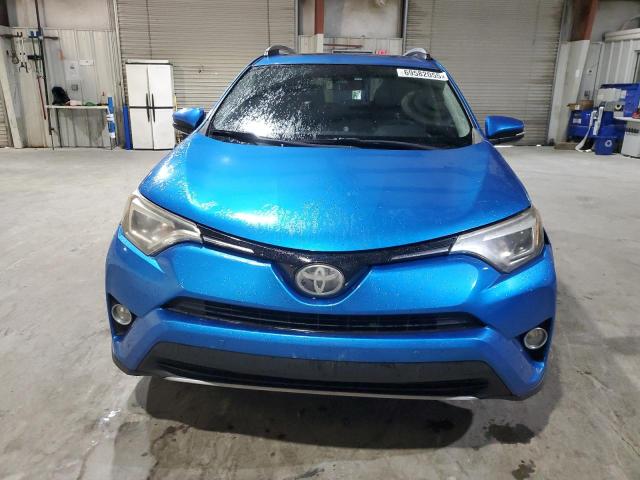 Photo 5 from auction – 2017 TOYOTA RAV4 LIMIT with VIN 2T3YFREV0HW372858