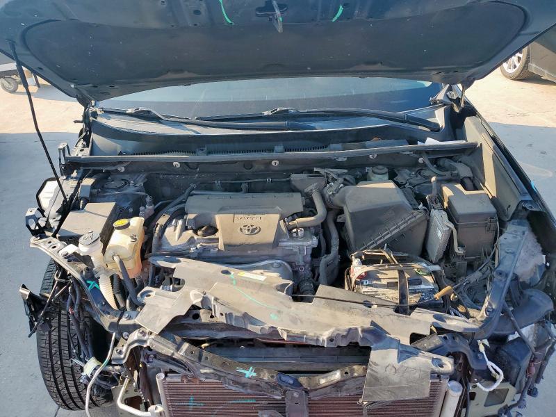 Photo 12 from auction – 2018 TOYOTA RAV4 ADVEN with VIN 2T3RFREV9JW814823