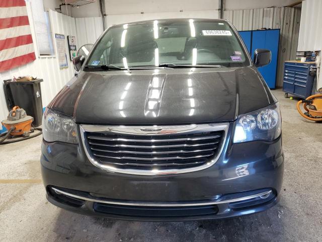 Photo 5 from auction – 2016 CHRYSLER TOWN & COU with VIN 2C4RC1HG1GR120766