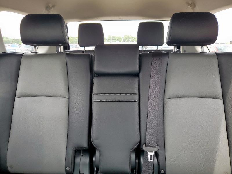 Photo 10 from auction – 2023 TOYOTA 4RUNNER SR with VIN JTEFU5JR5P5296067