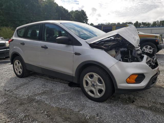 Zdjęcie 4 z aukcji – 2019 FORD ESCAPE S z VIN 1FMCU0F72KUC21385
