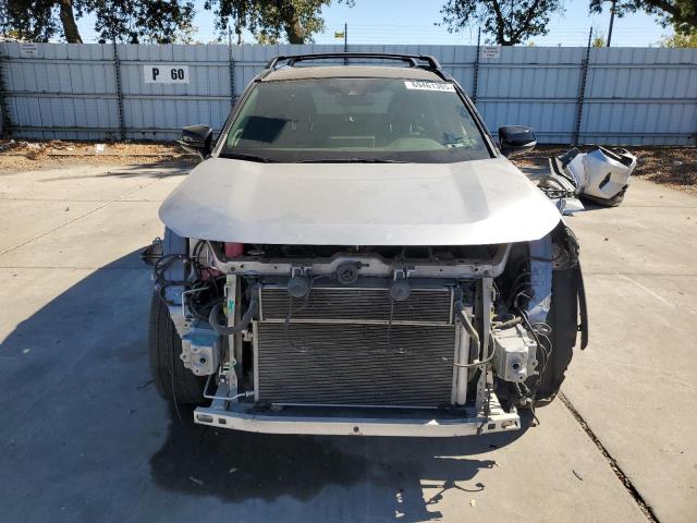 Photo 5 from auction – 2020 TOYOTA RAV4 XSE with VIN JTMEWRFV4LJ046540