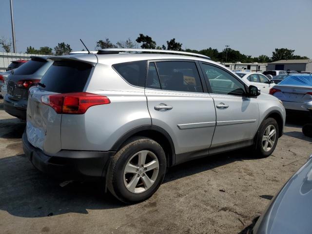 Photo 3 from auction – 2013 TOYOTA RAV4 XLE with VIN JTMRFREV6D5015965