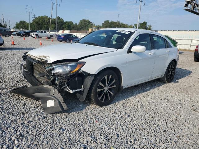 CHRYSLER 200 LIMITE 2013 with VIN 1C3CCBCG7DN699536 - Photo from auction